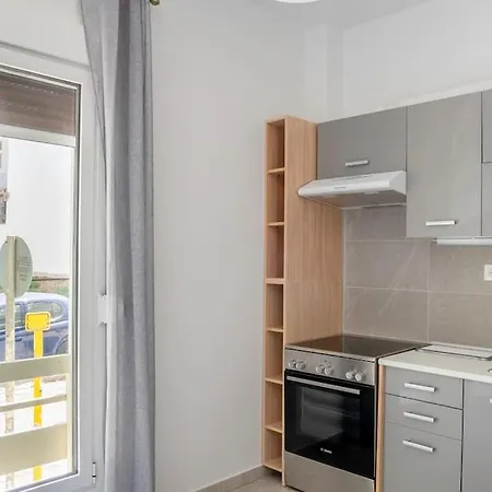 New And Renovated Close To Megaro Mousikis Appartamento *